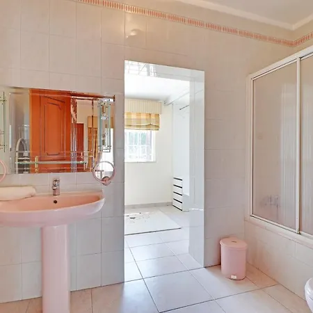 Vila Galeao فيلة